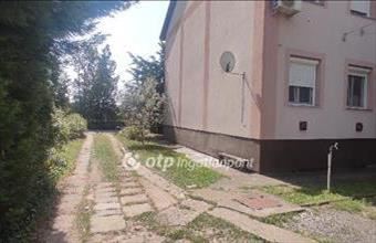 Eladó Hajdúszoboszlói tégla lakás hirdetés (93743773)