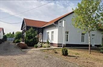 Eladó Tápiószelei egyéb lakás hirdetés (14638669)