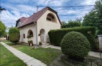 Eladó Békéscsabai családi ház hirdetés (83337334)