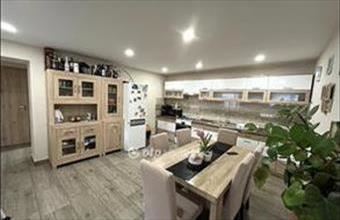 Eladó Nagylóci családi ház hirdetés (35686724)