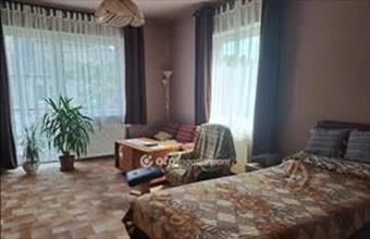 Eladó Bicskei családi ház hirdetés (89374479)