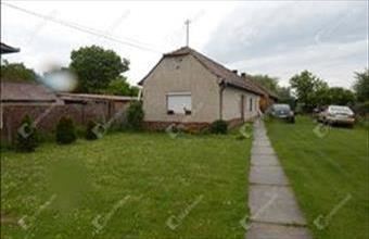 Eladó Nagybajomi családi ház hirdetés (92644737)