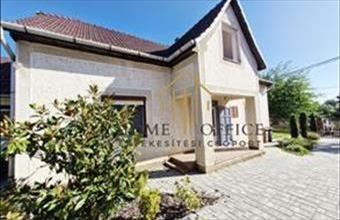 Eladó Tiszafüredi családi ház hirdetés (46762522)