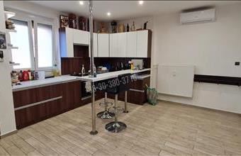 Eladó Dunaújvárosi tégla lakás hirdetés (74424438)