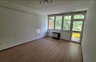 Eladó Székesfehérvári csúsztatott zsalus lakás hirdetés (49553232)