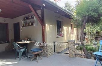 Eladó Velencei családi ház hirdetés (19833332)