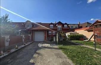 Eladó Hajdúszoboszlói sorház hirdetés (41354334)