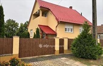 Eladó Dombrádi családi ház hirdetés (44864934)
