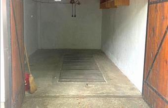 Eladó Debreceni egyedi garázs hirdetés (73433435)