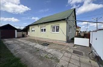 Eladó Gyulai családi ház hirdetés (23395442)