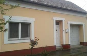 Eladó Csongrádi családi ház hirdetés (11338869)