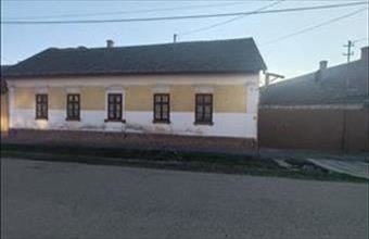 Eladó Szentesi családi ház hirdetés (24565834)