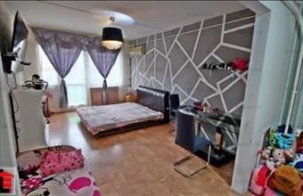 Eladó Győri panel lakás hirdetés (77464552)