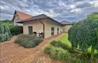 Eladó Fóti családi ház hirdetés (14445443)