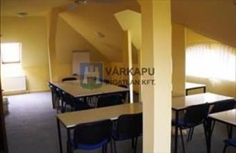 Kiadó Székesfehérvári iroda irodaházban hirdetés (94256548)