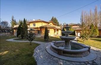 Eladó Budapest III. kerületi családi ház hirdetés (73939792)