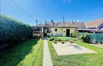 Eladó Váci családi ház hirdetés (73339544)