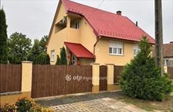 Eladó Dombrádi családi ház hirdetés (96339388)