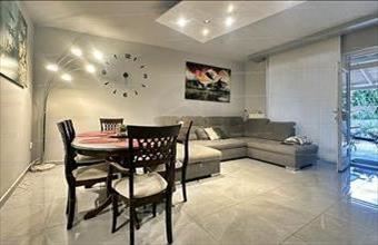 Eladó Kecskeméti sorház hirdetés (55973124)