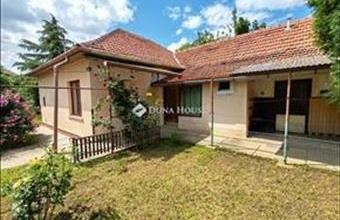 Eladó Békéscsabai családi ház hirdetés (77723284)