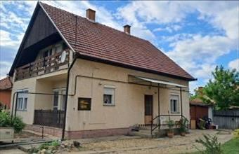 Eladó Tiszaföldvári családi ház hirdetés (96744772)