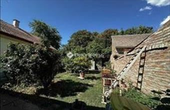 Eladó Hódmezővásárhelyi családi ház hirdetés (13563569)