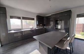 Eladó Szegedi családi ház hirdetés (75737464)