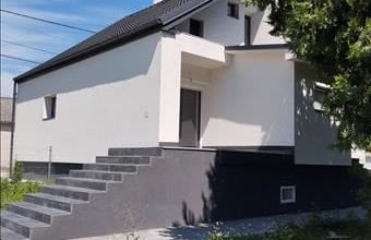 Eladó Győrújbaráti családi ház hirdetés (47289443)