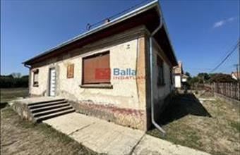 Eladó Dánszentmiklósi családi ház hirdetés (13335942)