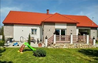 Eladó Balatonfőkajári családi ház hirdetés (24635174)