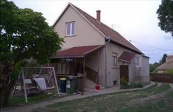 Eladó Pilisi családi ház hirdetés (44754227)