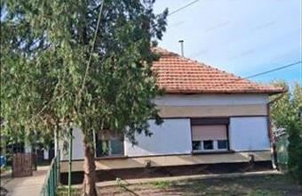 Eladó Törökszentmiklósi családi ház hirdetés (57541792)