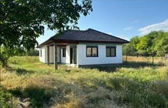 Eladó Balatonszabadi családi ház hirdetés (76422138)