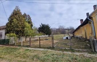 Eladó Felsőmocsoládi lakóövezeti telek hirdetés (96927768)