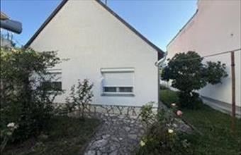 Eladó Pécsi családi ház hirdetés (34874348)