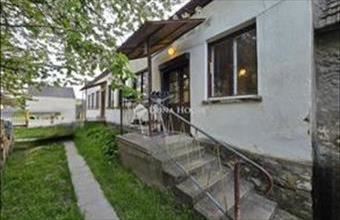 Eladó Bakonyoszlopi családi ház hirdetés (19192523)