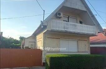 Eladó Kunszentmártoni családi ház hirdetés (24337843)