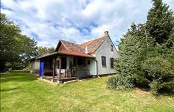 Eladó Balatonberényi családi ház hirdetés (53395469)