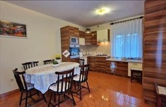 Eladó Váci családi ház hirdetés (65888477)