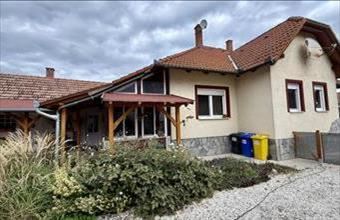 Eladó Somogysámsoni családi ház hirdetés (34833126)