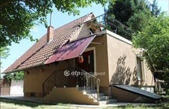 Eladó Szolnoki családi ház hirdetés (43976654)