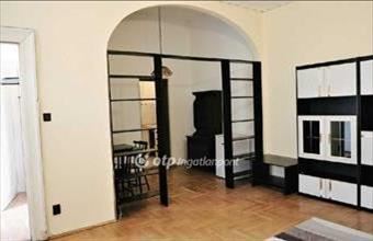 Eladó Budapest V. kerületi tégla lakás hirdetés (45654895)