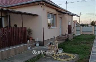 Eladó Nyírgyulaji családi ház hirdetés (86318374)