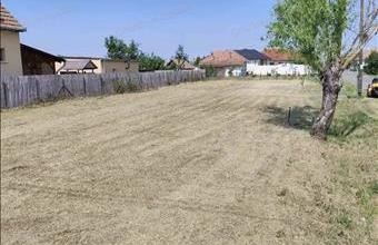 Eladó Besenyszögi lakóövezeti telek hirdetés (99243477)