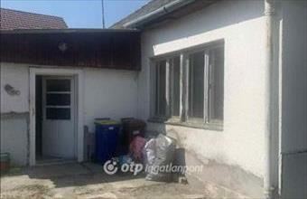 Eladó Nagykátai családi ház hirdetés (79229322)