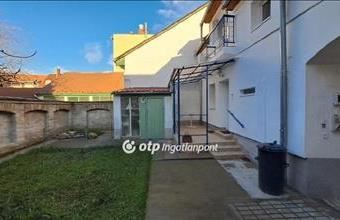 Eladó Kecskeméti családi ház hirdetés (64593257)
