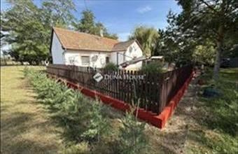 Eladó Lajosmizsei családi ház hirdetés (12348594)