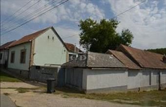 Eladó Sántosi telephely hirdetés (92453315)