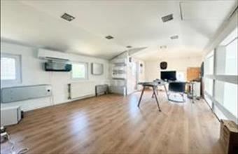 Eladó Budapest XVI. kerületi iroda családiházban hirdetés (23837477)