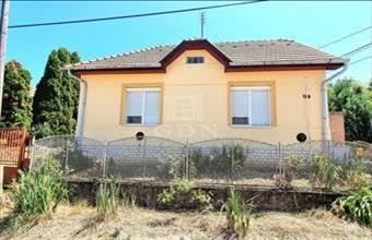 Eladó Bernecebaráti családi ház hirdetés (23344432)